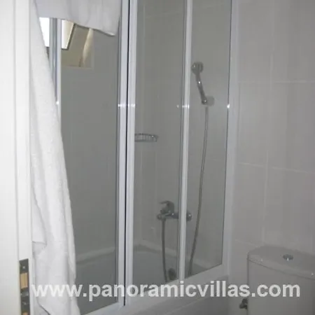 Sleeps 8 Pool Air Con Vilă *
